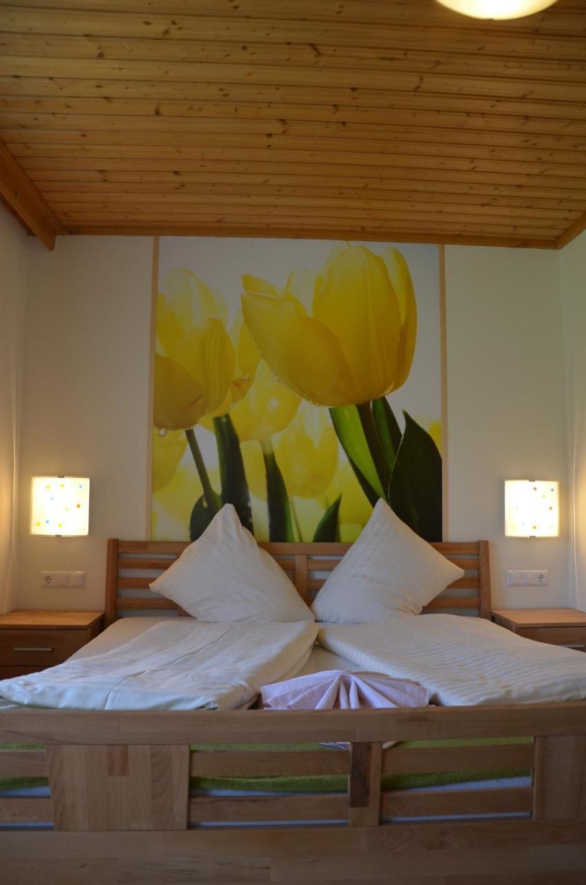 Ferien Am Talhof Hotell Sankt Urban Exteriör bild