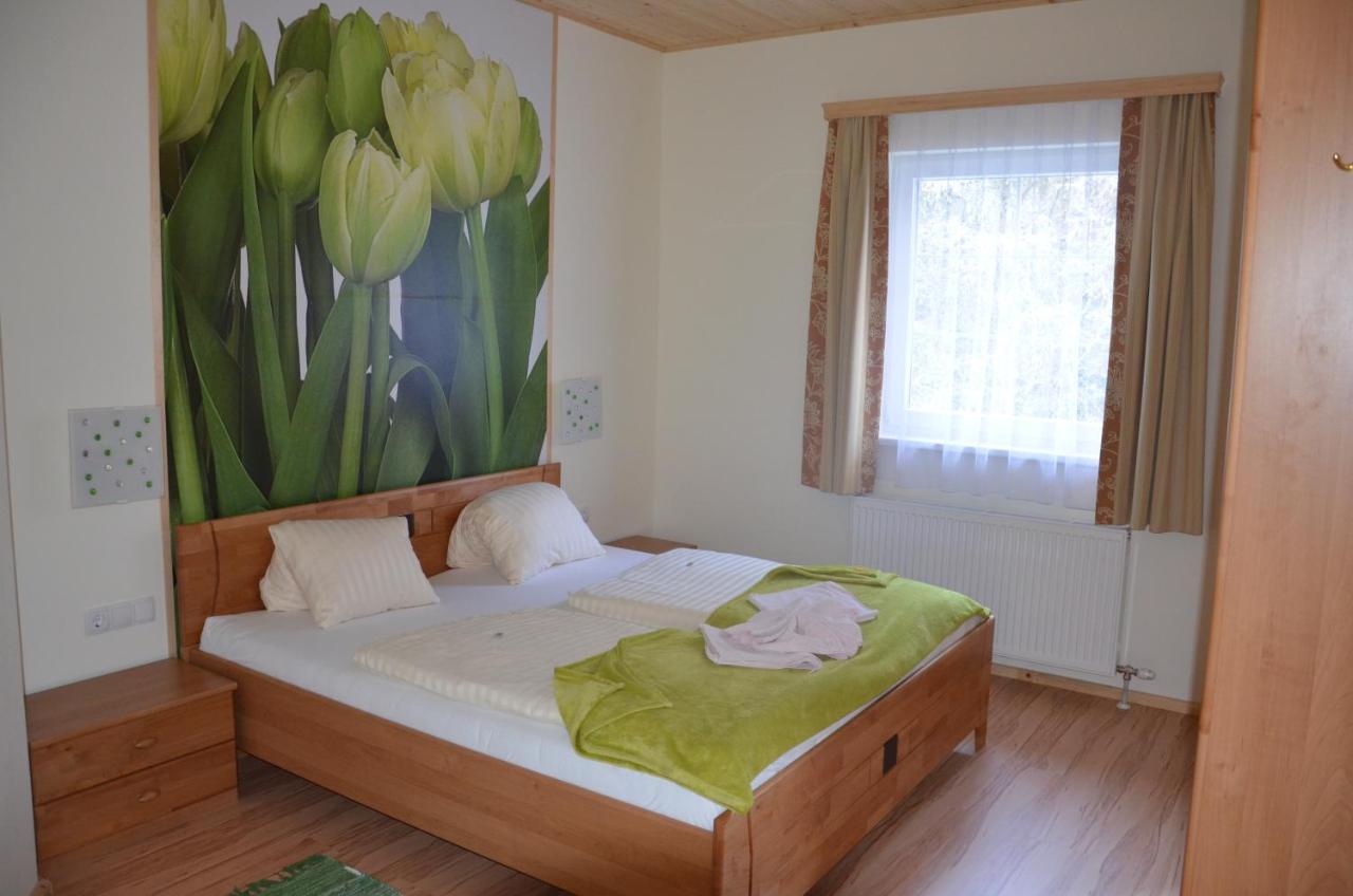 Ferien Am Talhof Hotell Sankt Urban Exteriör bild